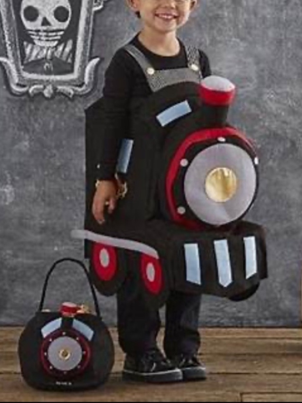 Pottery Barn Kids - train costume